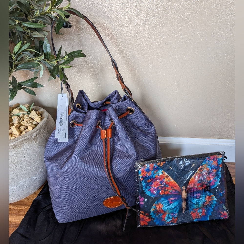 Dooney & Bourke Canvas/Leather Bag in MIDNIGHT Blue + Cosmetic Bag Nwt!